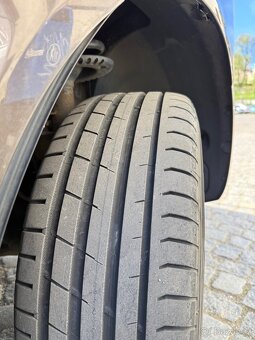 Volkswagen T6 2.0 TDI 110 kW 8 míst LONG - 10