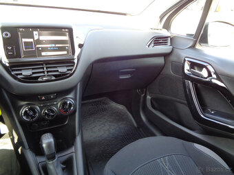 PEUGEOT 208 1.2i KOUPENO ČR,1.MAJITEL,NEHAVAROVÁNO - 10