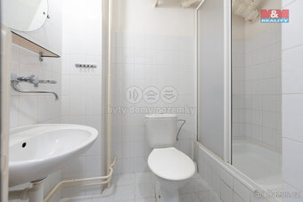 Prodej hotelu, penzionu, 2237 m², Komňa - 10