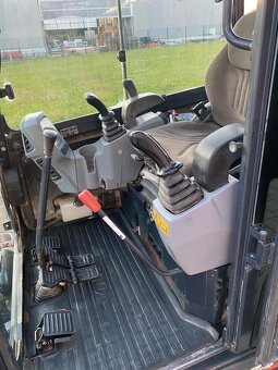Minibagr Kubota KX027-4 - 10
