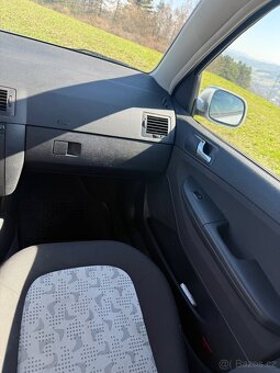 Škoda Fabia 1.4 MPI - 10