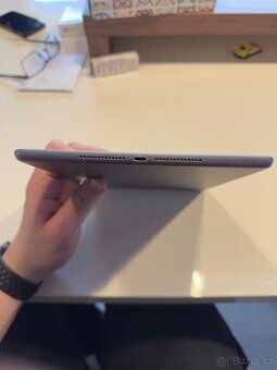 iPad 6. generace (2018) 128GB - 10