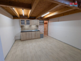 Pronájem obchod a služby, 52 m², Vsetín, ul. Záviše Kalandry - 10
