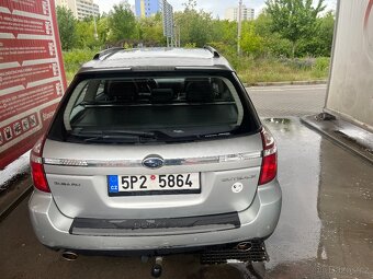 Subaru Outback 2.5 - 10