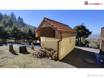 Chata po kompletní rekonstrukci, 103 m2 + garáž 12 m2, TOP S - 10