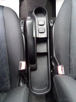 Mazda 2 1,4i 16V 55kW klimatizace, servis jen Mazda - 10