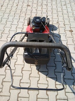 Zahradní sekačka Mountfield a Stiga - 10