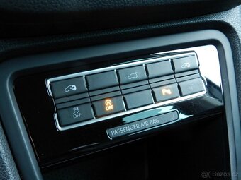 Volkswagen Sharan 2.0TDi 103kW BIXENON EL. DVEŘE r.v.12/2011 - 10