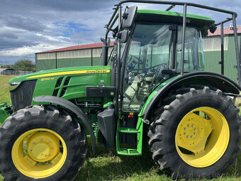 Traktor John Deere 5090 M - 10