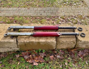 CZ 125 175 250 kývačka - přední tlumiče - 10