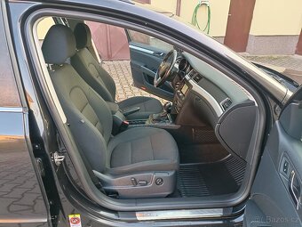 Superb 2.0 Tdi 103 kW DSG combi Elegance - 10