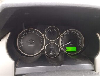 Freelander 2.0 D,diesel,4x4,rv.2005, naj218 tkm,stk12/27 - 10