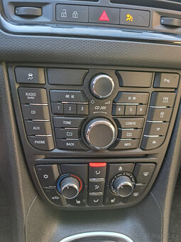 OPEL MERIVA 1.4i 88kW TOP VÝBAVA - 10