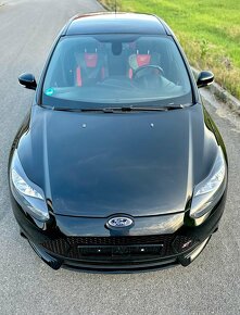 FORD FOCUS 2.0ST 184Kw 2014 - 10