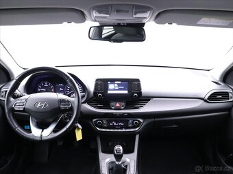 Hyundai i30 1,0 T-GDI 88kW Klimatizace (2017) - 10