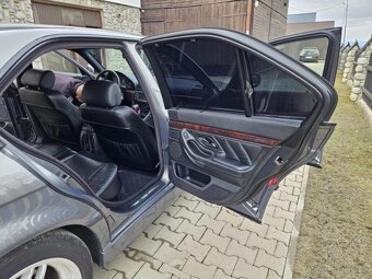 BMW E38 740D V8 4.0 - 10