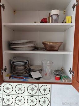 Přenechám za odvoz obývací stěnu, manželskou postel.... - 10