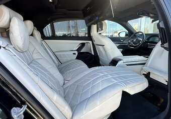 BMW i7, xDrive60 / stav nového vozu - 10