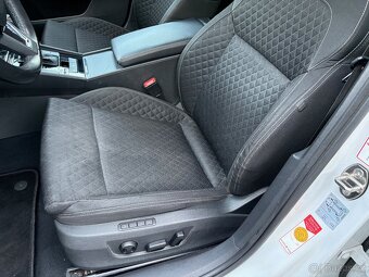 Škoda Superb kombi 2.0 TDI Style, DSG - 10