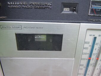 PANASONIC  RQ 235TS - 10