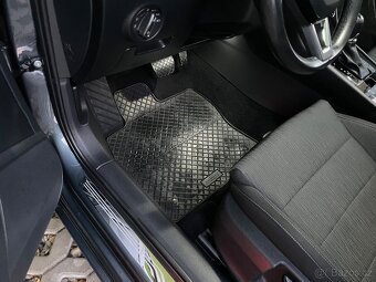 Škoda Superb 3combi 2.0Tdi 110kw - 10