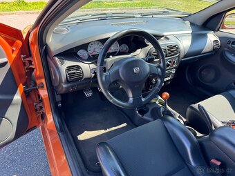 Dodge Neon SRT-4 - 10