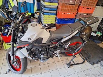 Bouraná Yamaha MT 09 - 10