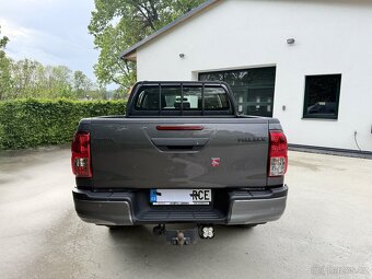 TOYOTA HILUX 2.4 D4D WEBASTO 1.Majitel DPH - 10