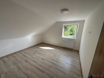 Prodej rodinného domu 147 m², pozemek 595 m² Horky - 10