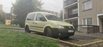Wolkswagen Caddy rok 2005  19 TDI 55kw - 10