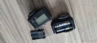 Blesk Canon Speedlite 430EX II + dálkový odpalovač - 10