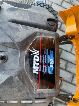 Zahradní traktůrek - 10