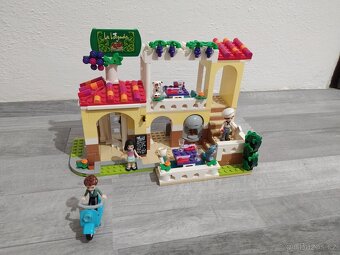 Lego friends - 10