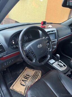 Hyundai SantaFe - 10