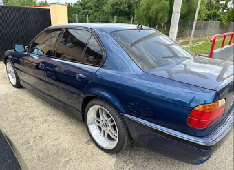 BMW E38 - 10