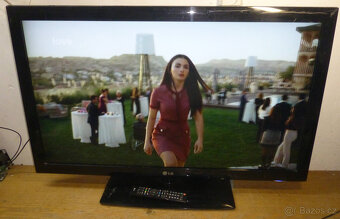 Full HD LCD televize 107 cm LG 42 palců, nemá DVBT2 - 10