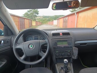 Prodám Škoda Octavia 2 sedan Rok výroby 06 2.0.110kw STK pl - 10