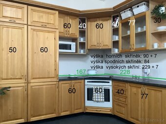 Dřevěná rustikální kuchyně SISKA - 10