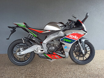 Aprilia RS 125 Replica GP R.V.2017 - 10
