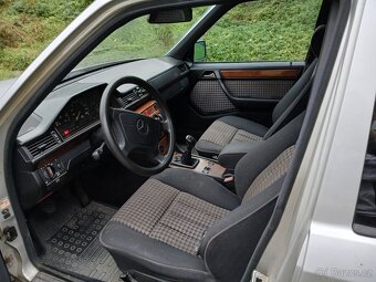 Mercedes W 124 2,5 TD Kombi - 10