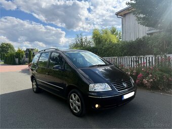 Volkswagen Sharan 1.9 TDi Facelift Highline - 10