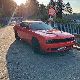 Dodge Challenger V6 - 2017 - 10