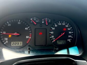 Volkswagen Bora 1.9TDi - 10