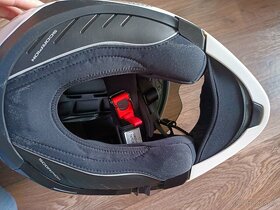 Scorpion EXO 930 - 10