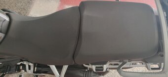 Cestovní enduro Triumph Tiger Explorer 1200, r. 2012 - 10