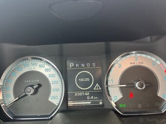 Jaguar XF S 3.0 TDV6 202 kW - 10