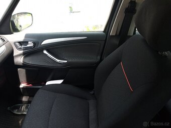 Prodám nepojízdný Ford Galaxy 2.0 TDCi 96 kW 7 míst - 10