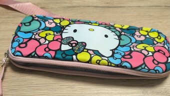 Krásný čtyř dílný set batůžek Hello kitty - 10