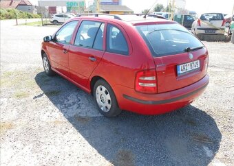 Škoda Fabia 1,2 47 kW CZ Serviska benzín - 10