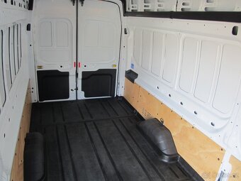 Ford Transit 2.0 TDCI L4H3 JUMBO ČR 1.maj - 10